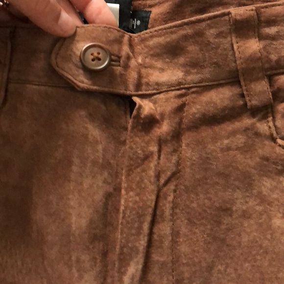 Vintage High-Rise Leather Pants! - Picture 4 of 7